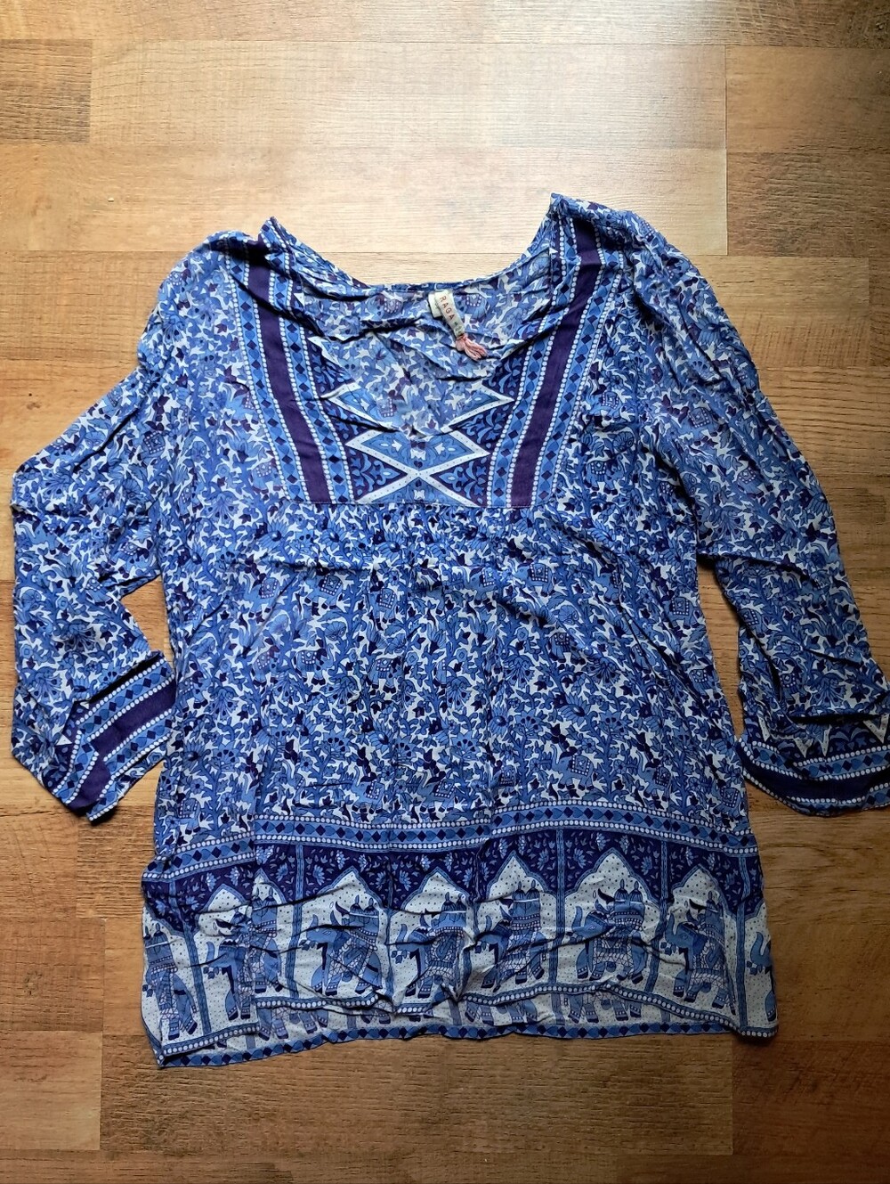 Raga Gypsy Blues Elephant Patterned Women's Top